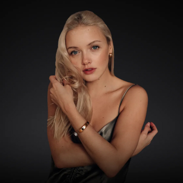 Александра Тулинова